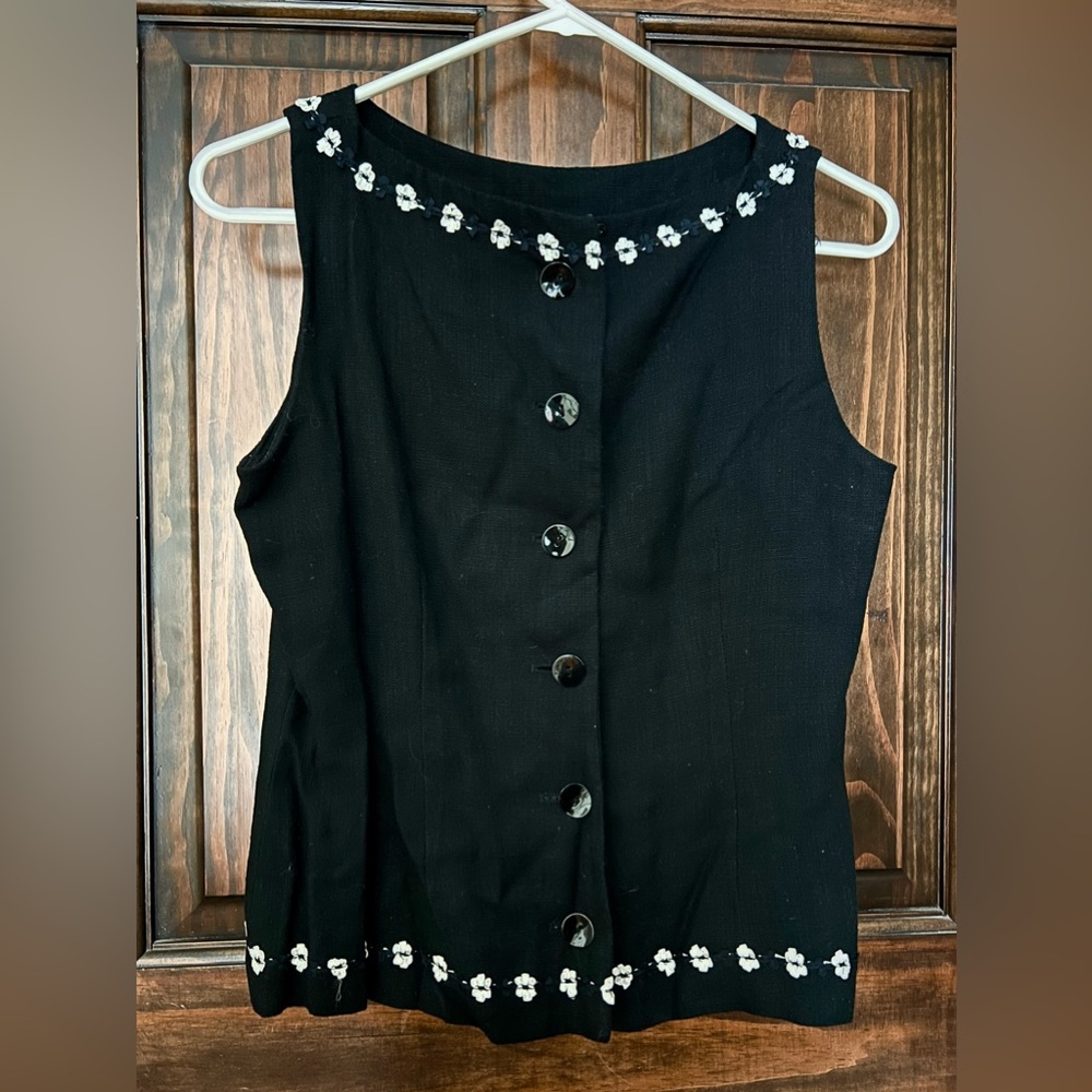 David Warren black vest-style button up with white and black flowers | Petite S